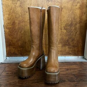 Delia’s by Dolls Kill Vintage Soul Boots size 6